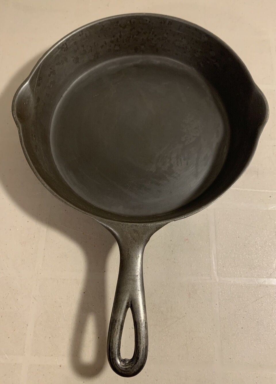 Vintage Wagner Ware Sidney -O-  No 7 Cast Iron Skillet 7 A Smoke Ring